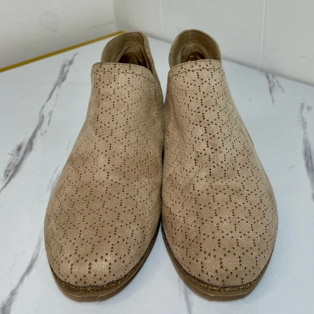 Dr. Scholl's Rate Cream Comfort Ankle Booties with Textured Pattern Size 10M